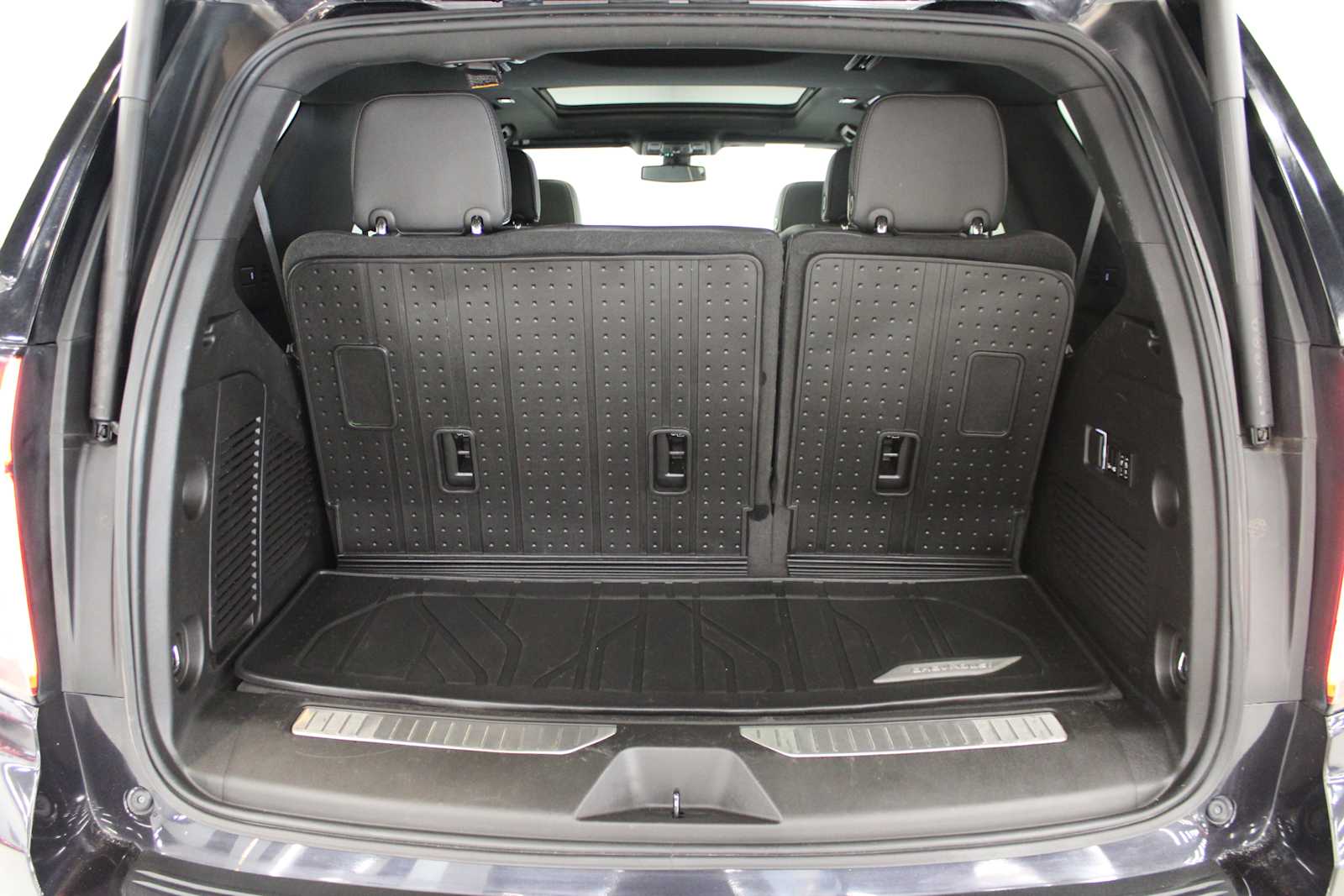 used 2022 Chevrolet Tahoe car, priced at $50,387