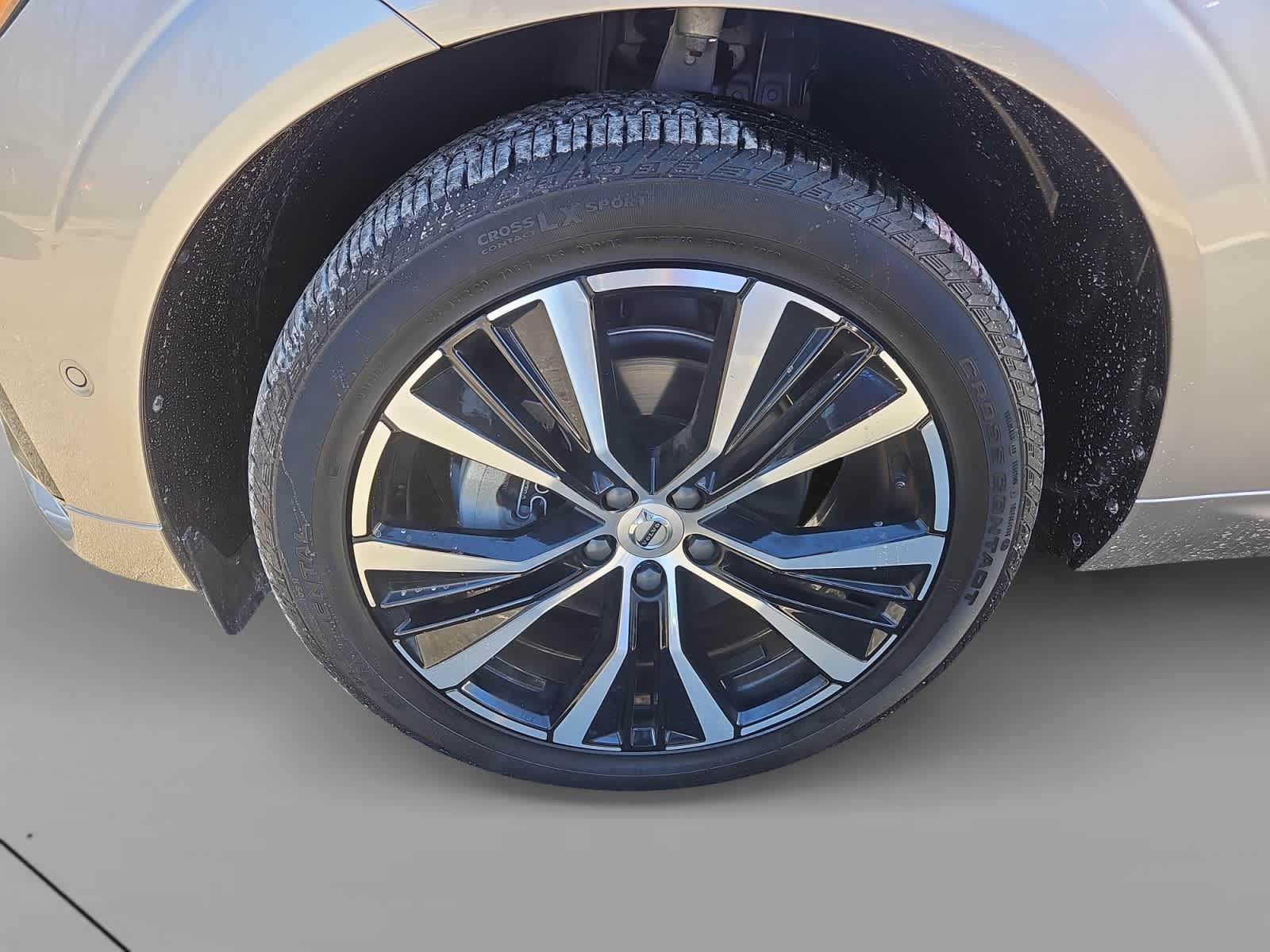 used 2023 Volvo XC60 car, priced at $36,997