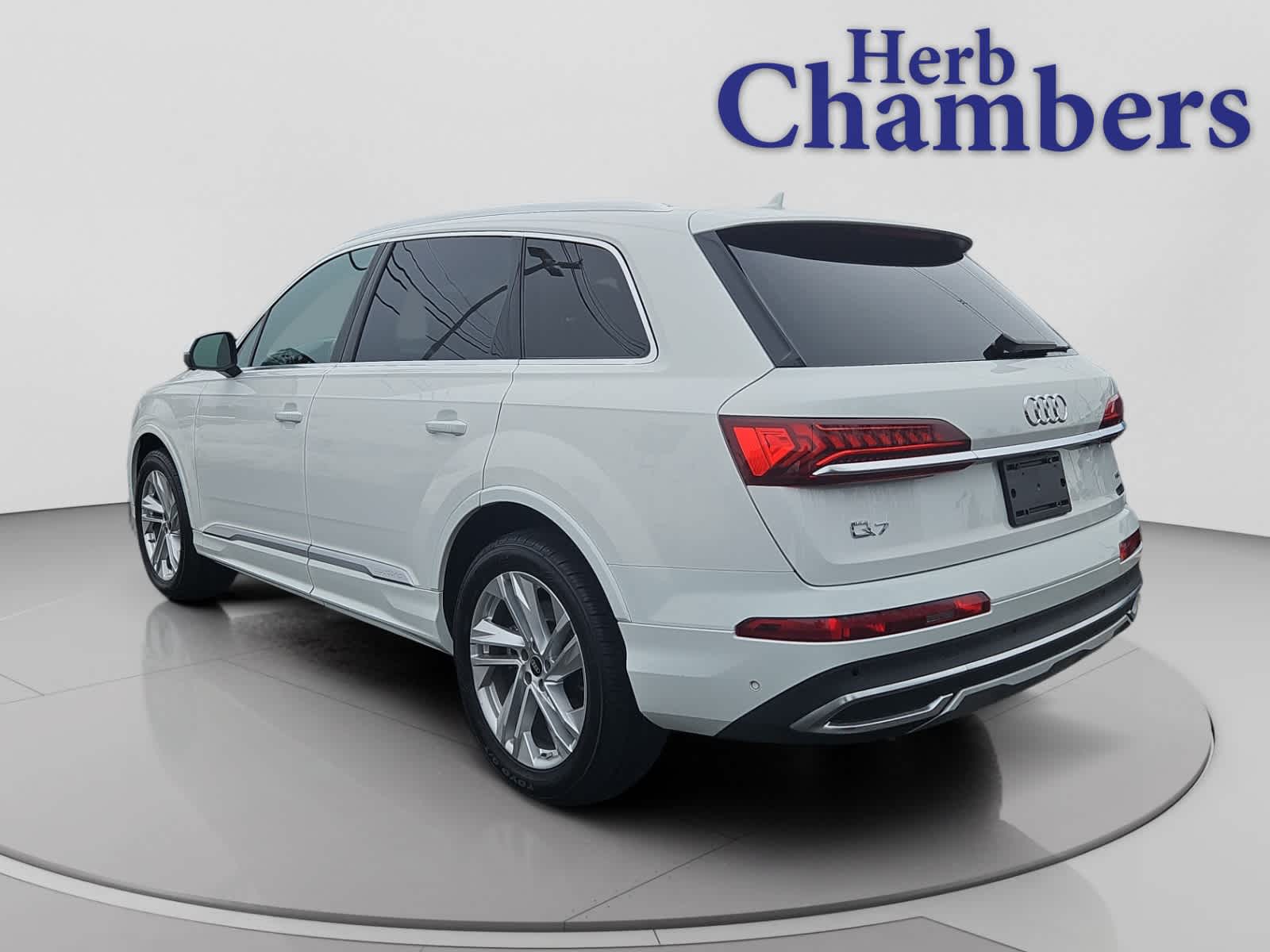 used 2023 Audi Q7 car, priced at $38,387
