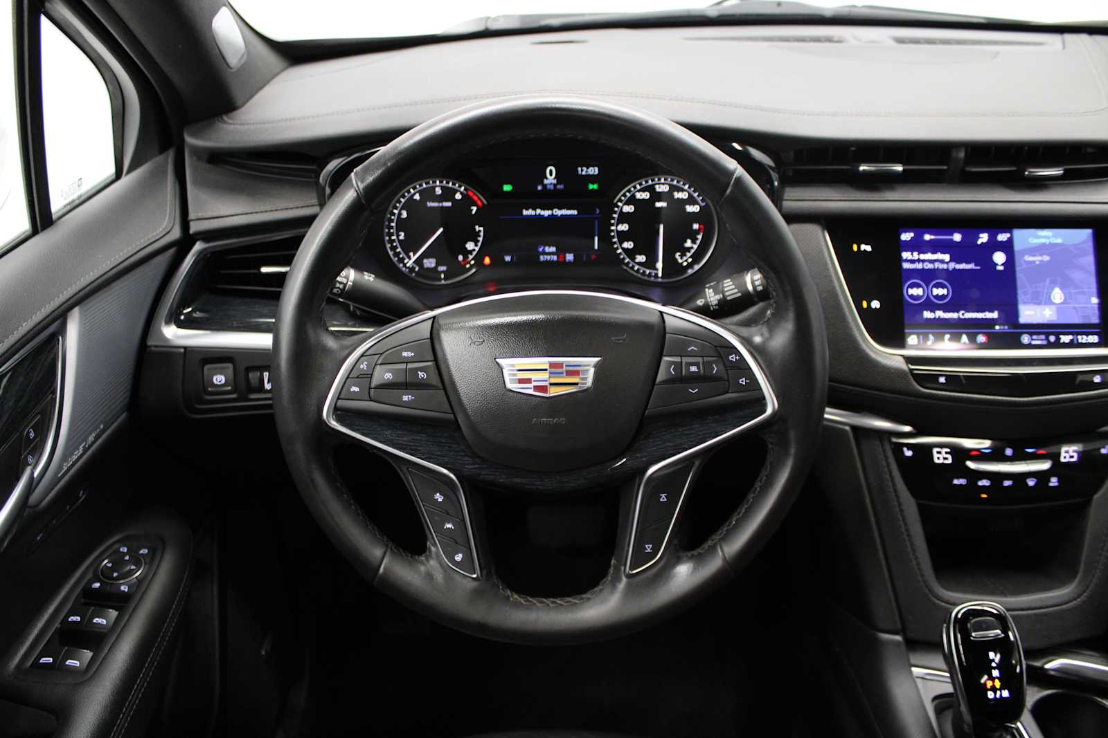 used 2023 Cadillac XT5 car, priced at $30,187