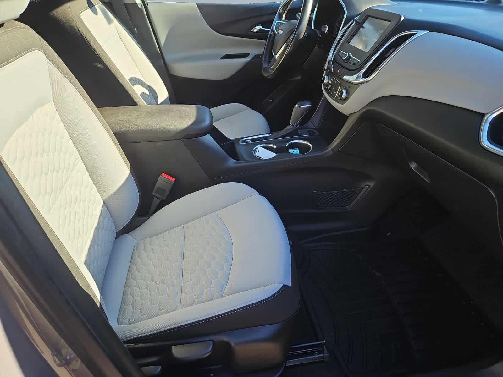 used 2018 Chevrolet Equinox car, priced at $17,287