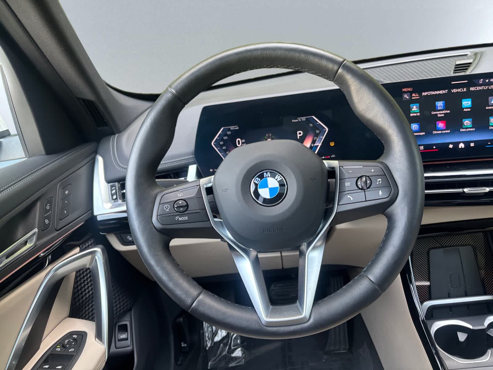 2025 BMW X1 28i - Photo 18