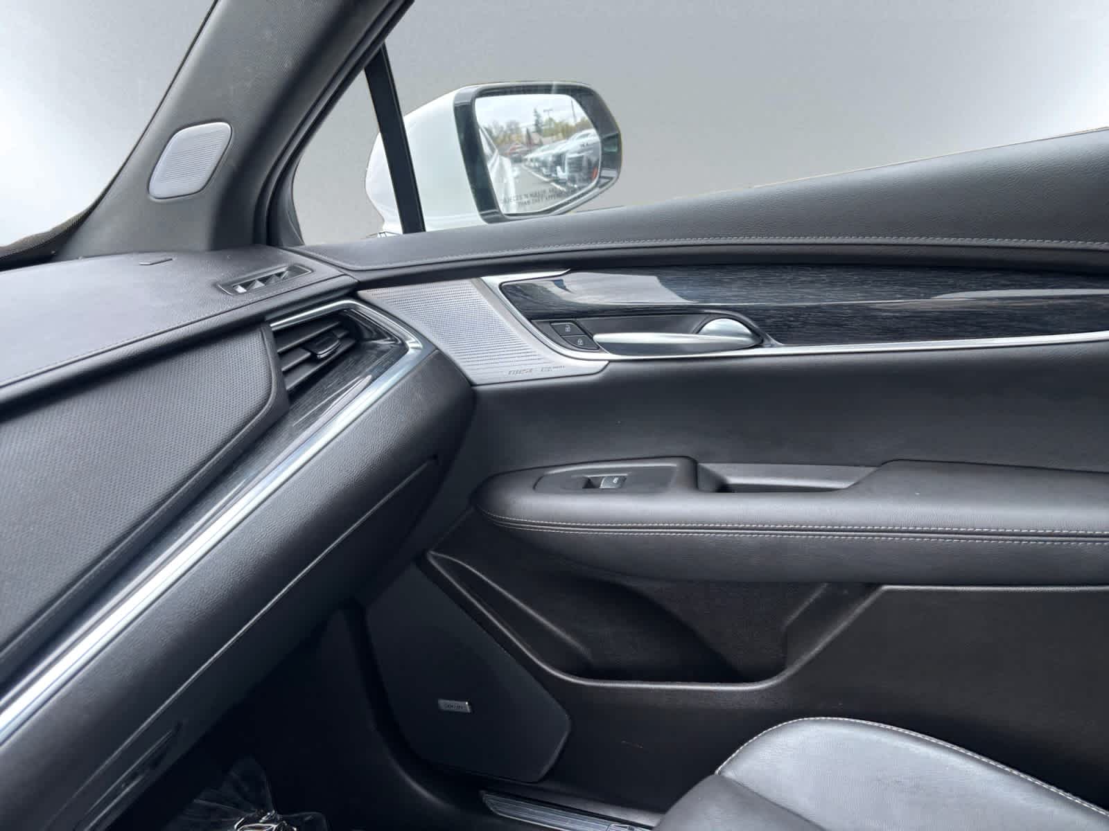 used 2023 Cadillac XT5 car, priced at $35,387
