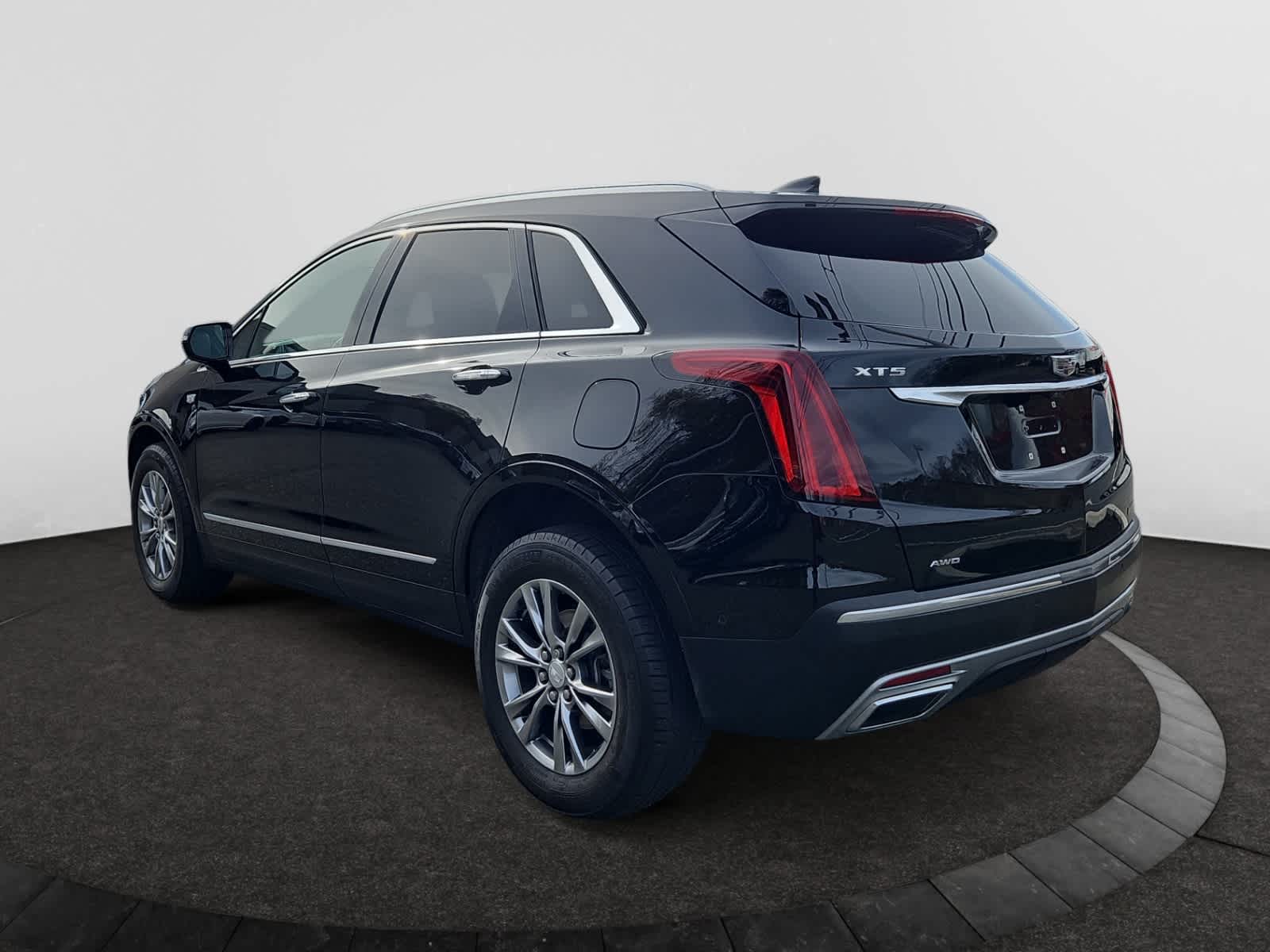 2022 Cadillac XT5 Premium Luxury photo 3