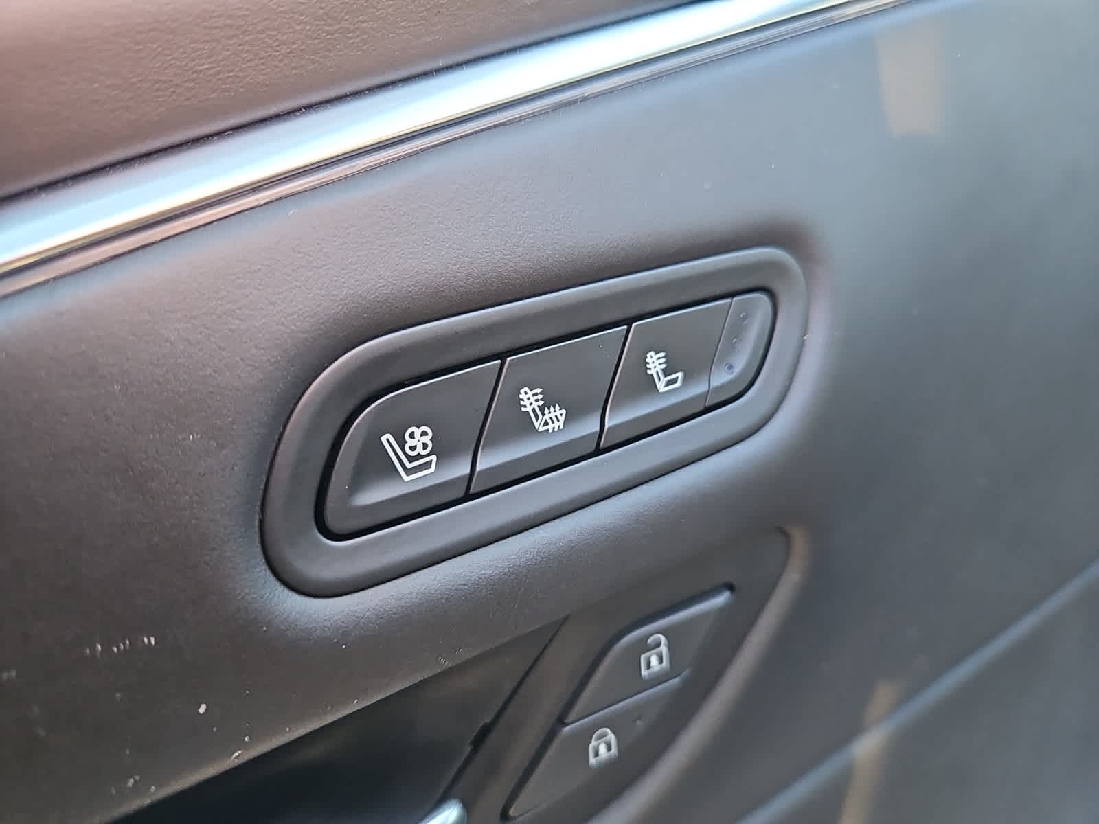 used 2022 Cadillac Escalade ESV car