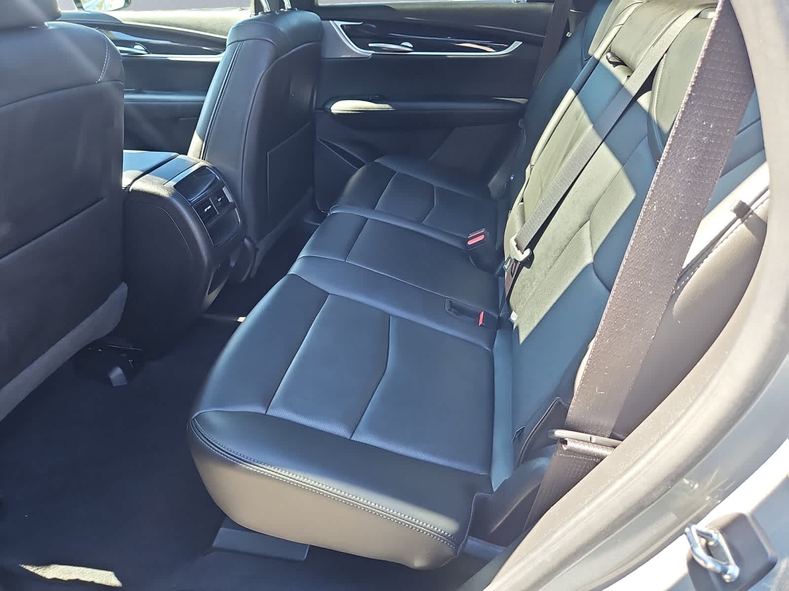 used 2023 Cadillac XT5 car, priced at $31,987