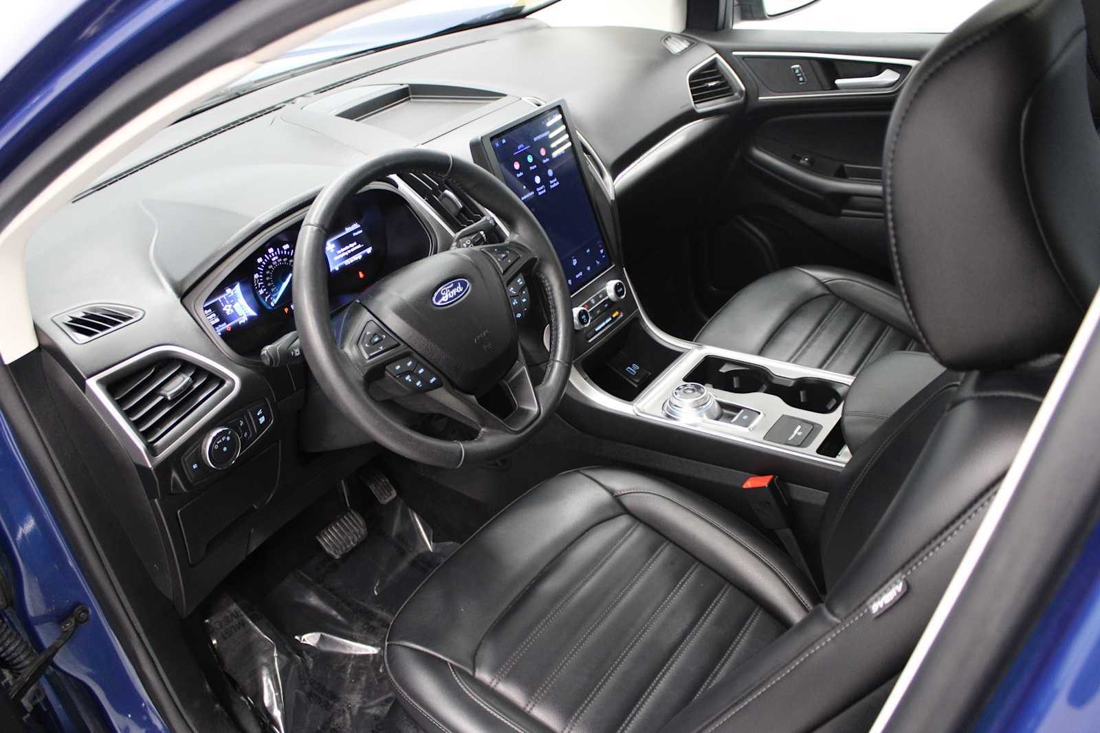 used 2022 Ford Edge car, priced at $27,387