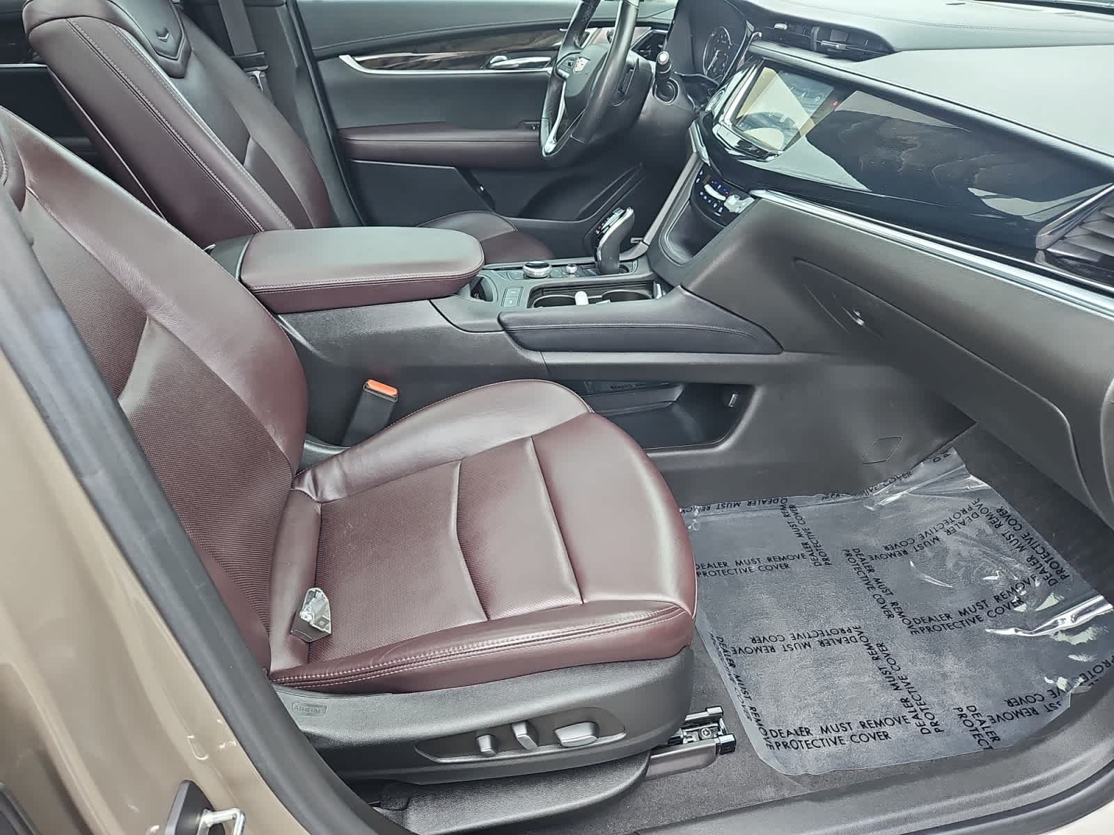 used 2023 Cadillac XT6 car, priced at $38,187