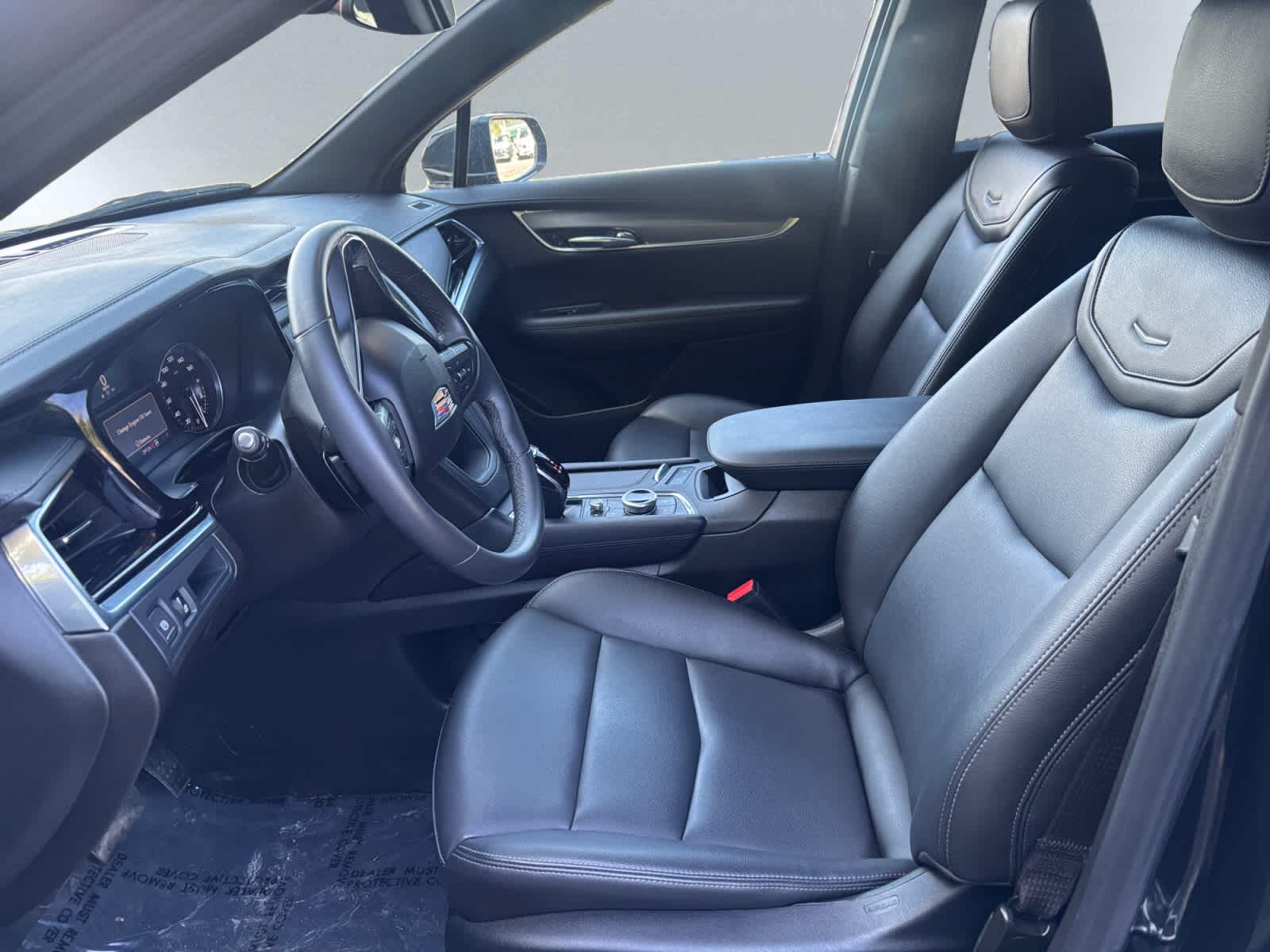 used 2024 Cadillac XT6 car, priced at $43,387