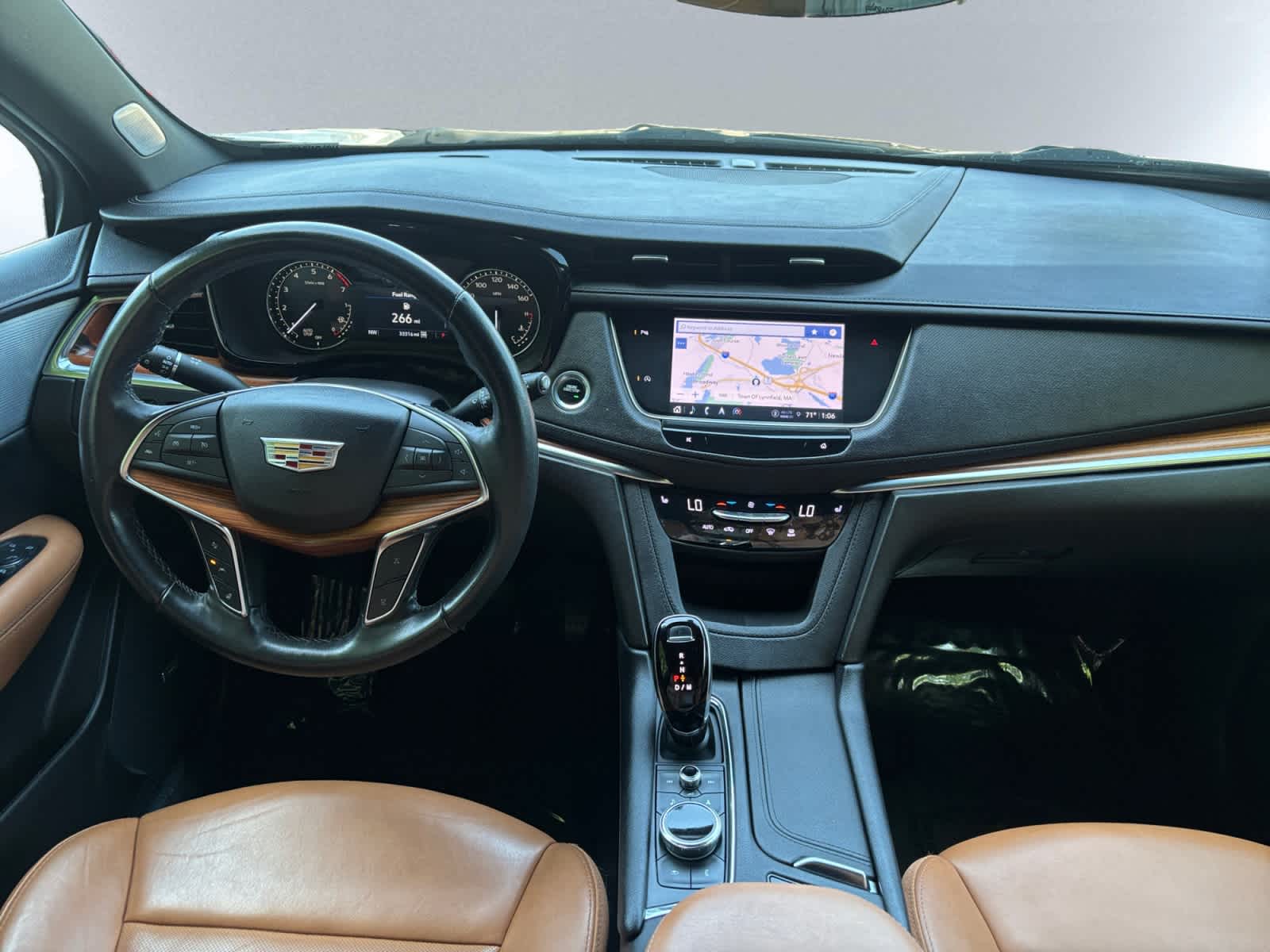 used 2022 Cadillac XT5 car, priced at $35,497