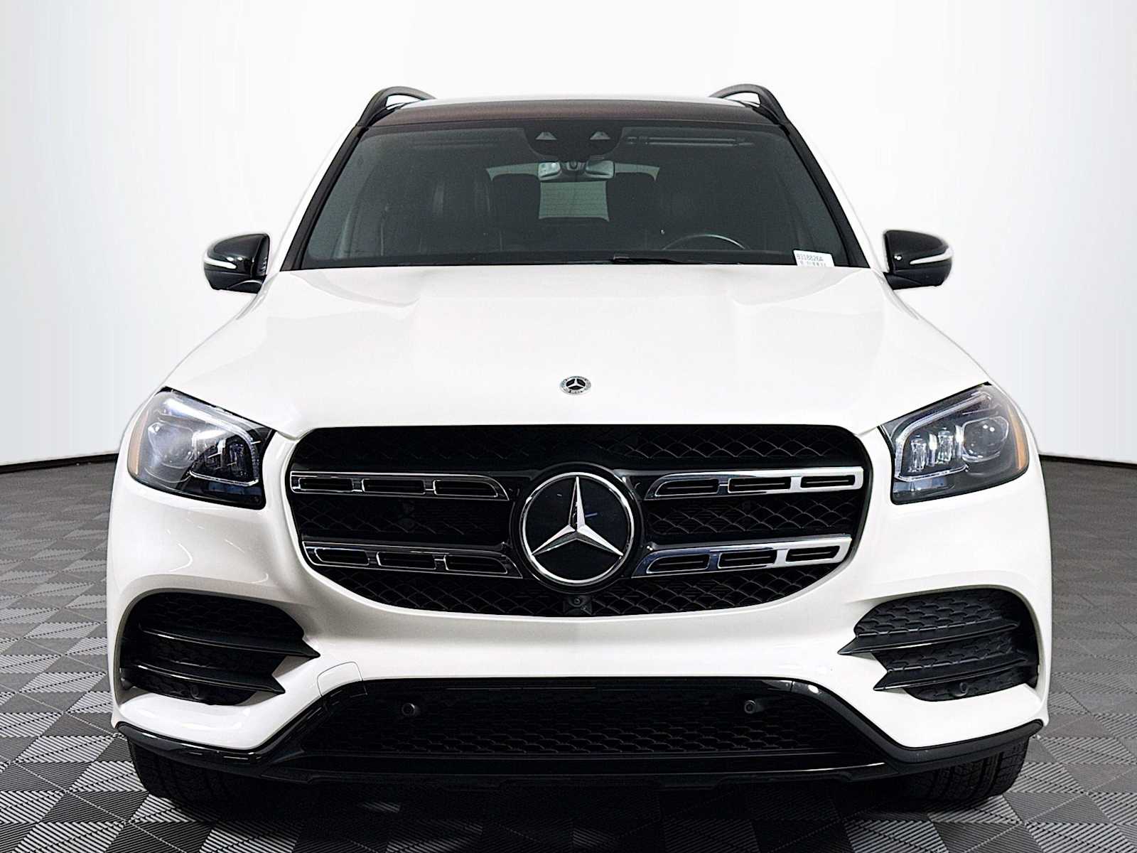 2023 Mercedes Benz GLS 450 4MATIC photo 2