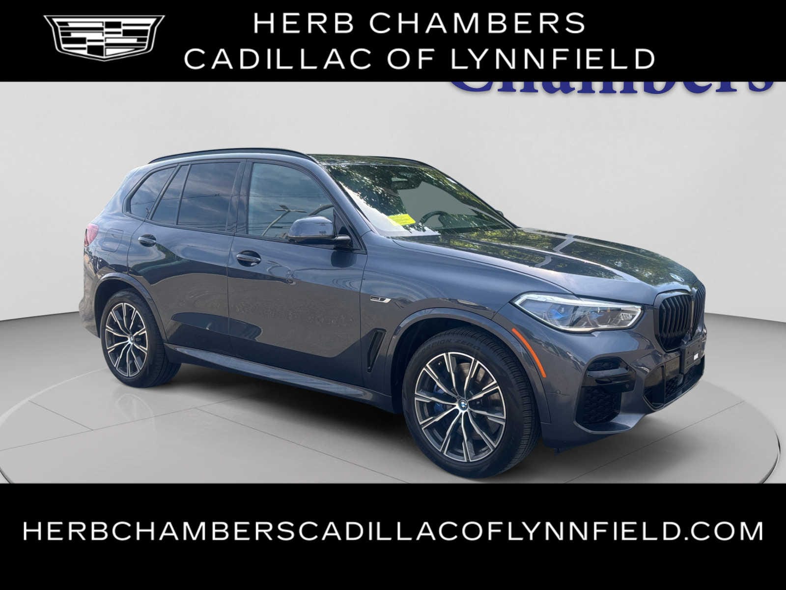 2022 BMW X5 xDrive45e's photo