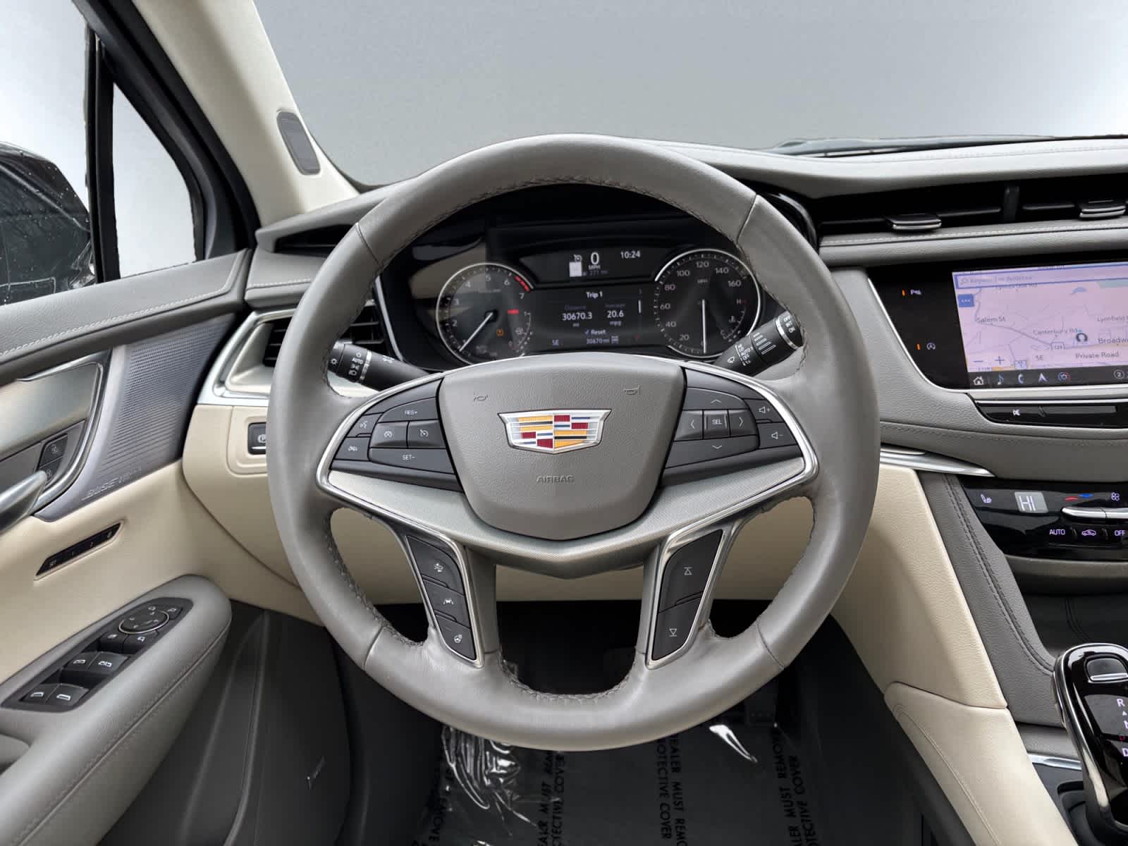 used 2023 Cadillac XT5 car, priced at $34,387