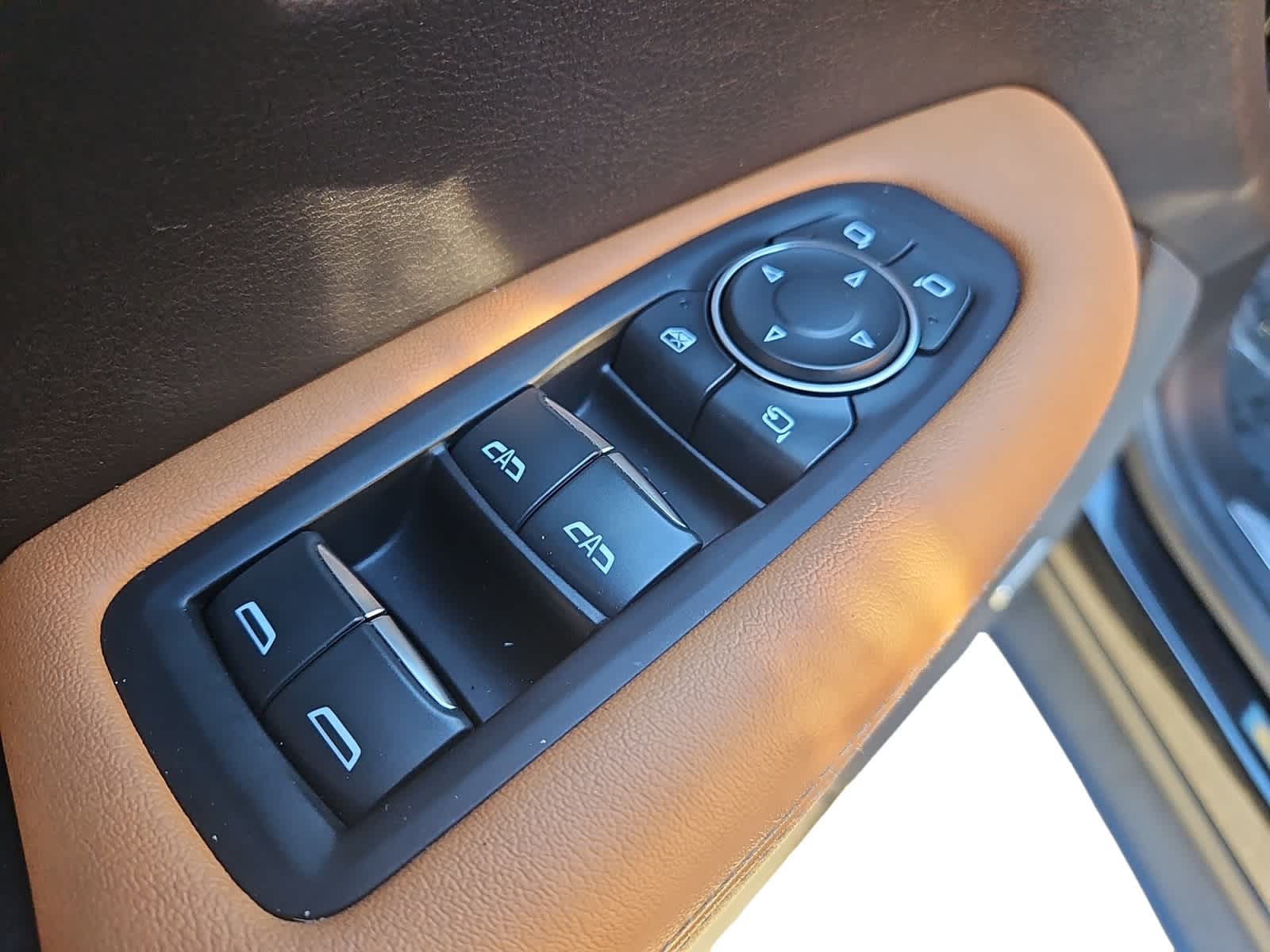 used 2022 Cadillac XT5 car, priced at $30,287