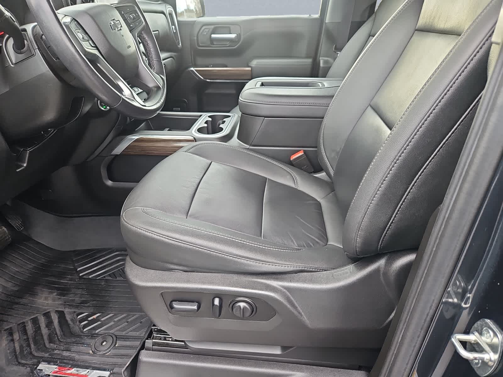 used 2021 Chevrolet Silverado 1500 car, priced at $40,287