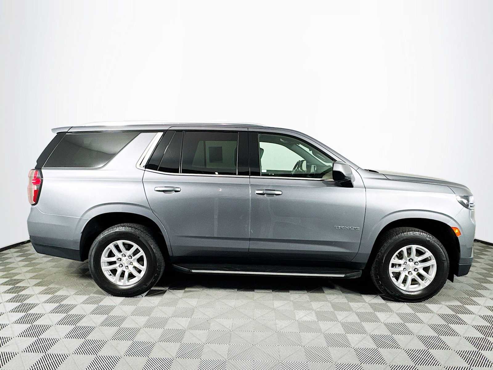 2021 Chevrolet Tahoe LT photo 4