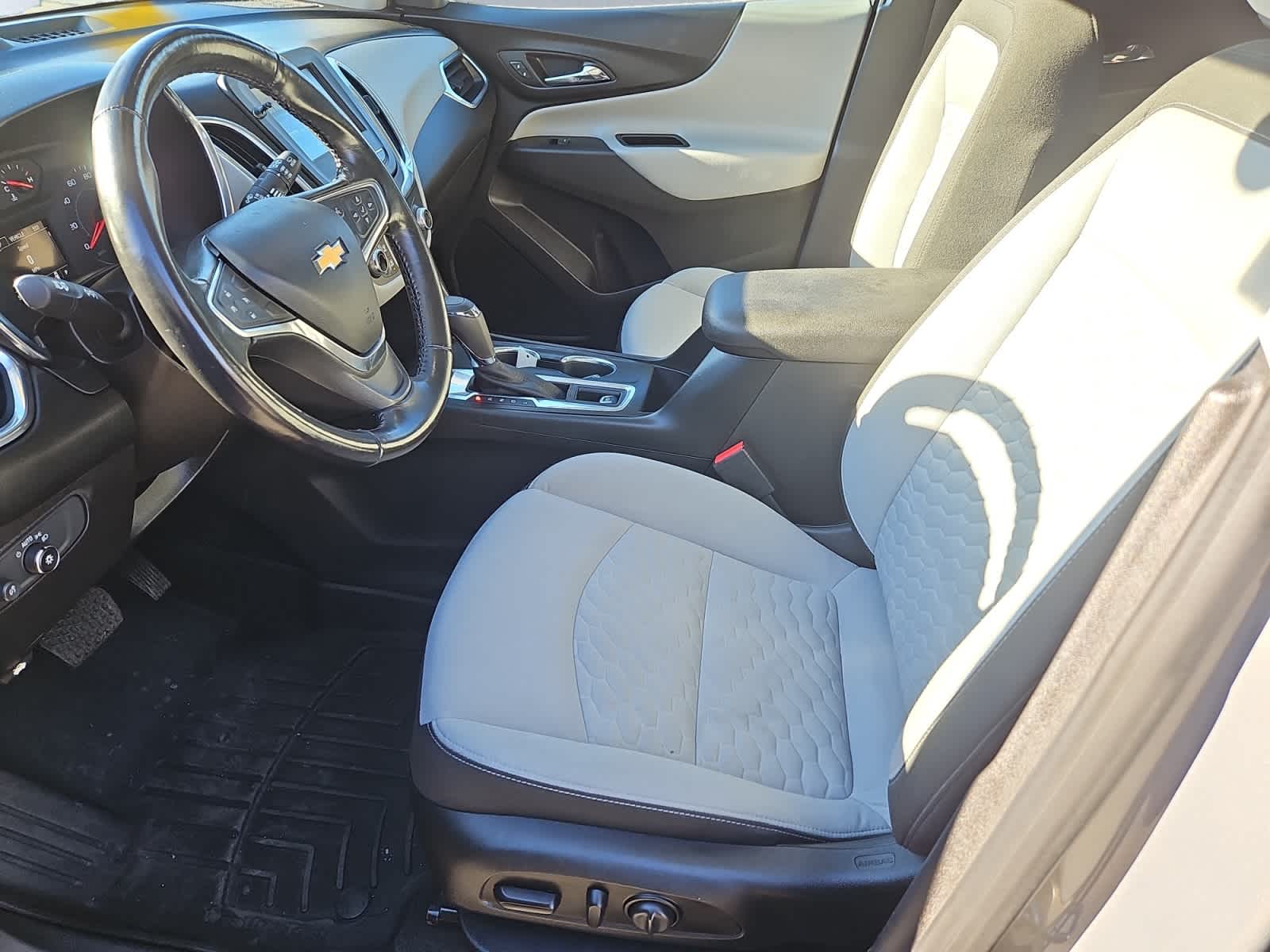 used 2018 Chevrolet Equinox car, priced at $17,287