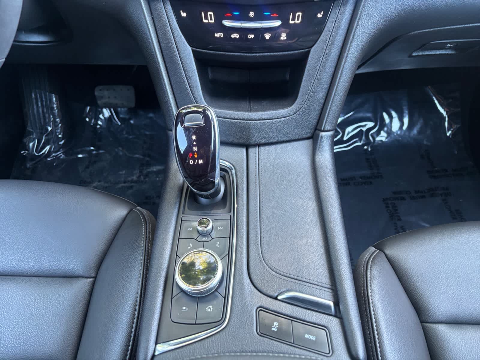 used 2024 Cadillac XT6 car, priced at $43,387