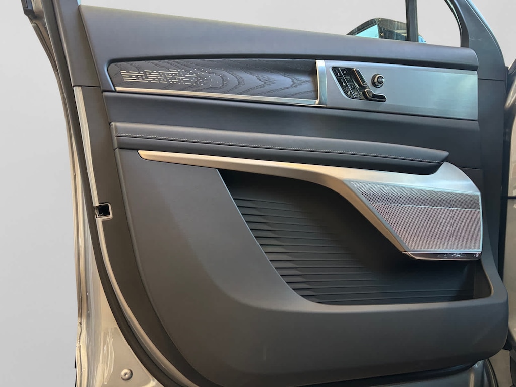 New 2026 CADILLAC VISTIQ Platinum SUV