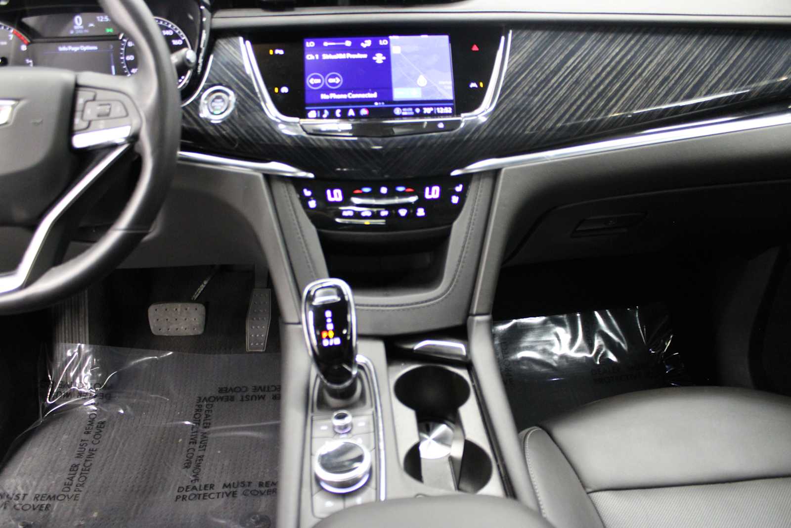 used 2024 Cadillac XT6 car, priced at $36,387