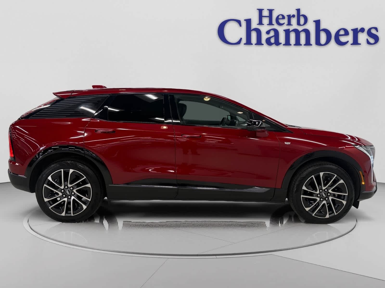 Used 2025 Cadillac OPTIQ Sport 2 with VIN 3GYK3GMR7SS138299 for sale in Warwick, RI