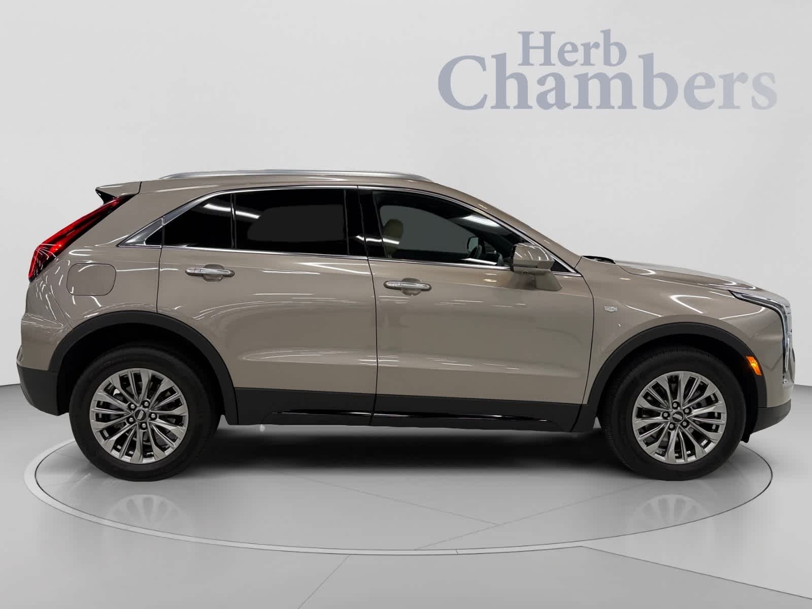 Used 2025 CADILLAC XT4 Premium Luxury AWD w/ Dual Panel Power Sunroof SUV