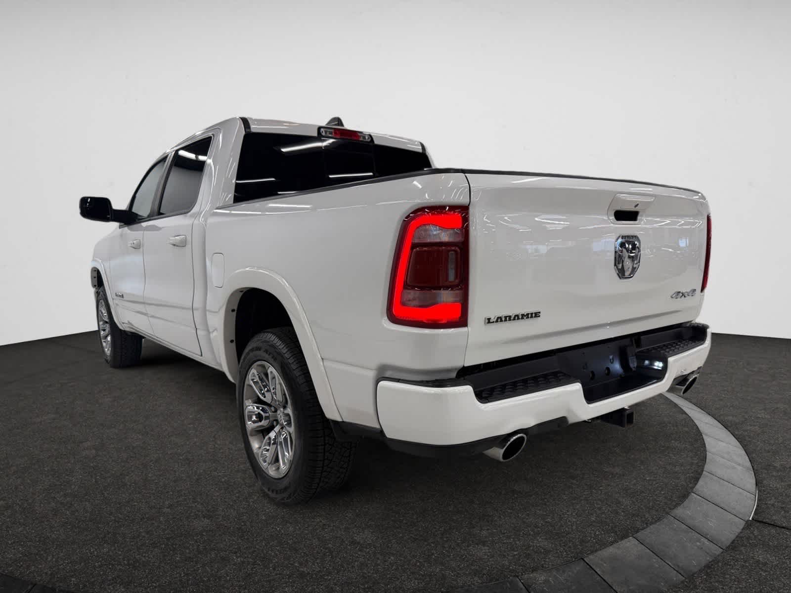 2019 Ram 1500 Laramie Sport photo 3