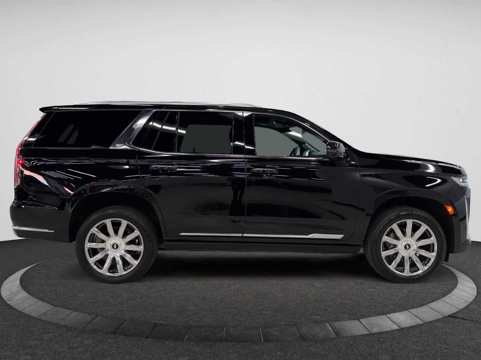 2023 Cadillac Escalade Premium Luxury Platinum photo 2