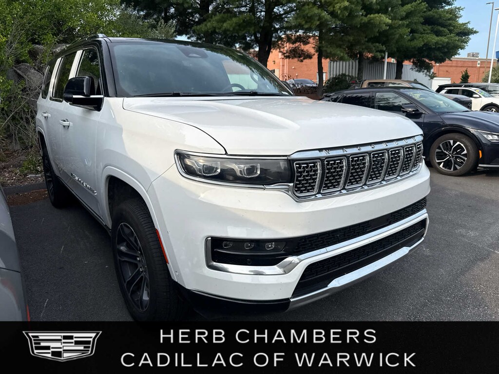 Used 2023 Jeep Grand Wagoneer 4x4 V8 w/ 20" Wheels SUV