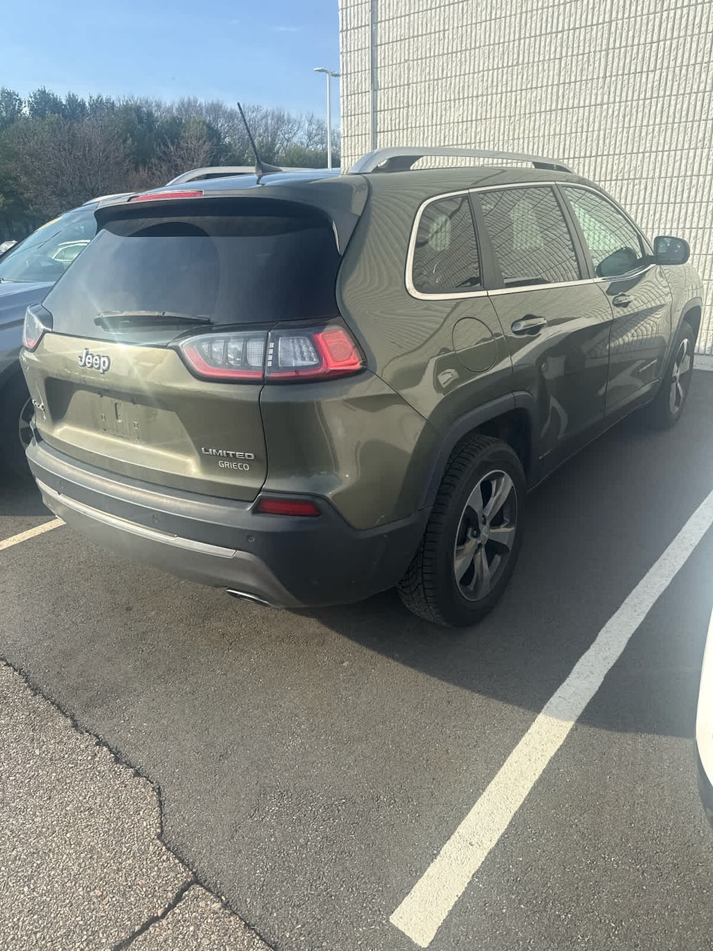 Used 2019 Jeep Cherokee Limited SUV