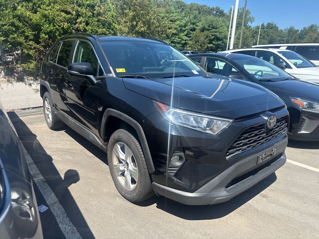 Used 2020 Toyota RAV4 XLE AWD w/ Convenience & Weather Packages Utility