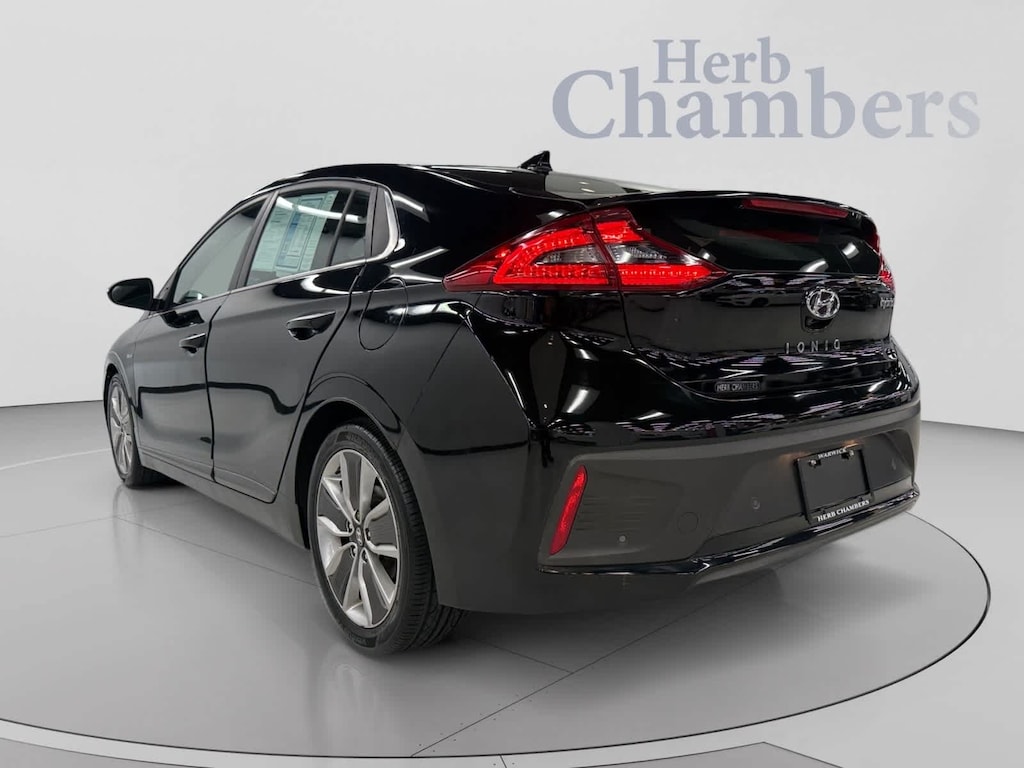 Used 2018 Hyundai IONIQ Hybrid Limited w/ Ultimate Package Hatchback 4 Dr.