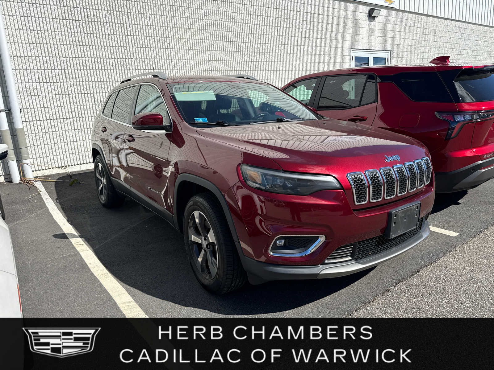 Used 2019 Jeep Cherokee Limited V6 4WD w/ Full Sunroof SUV