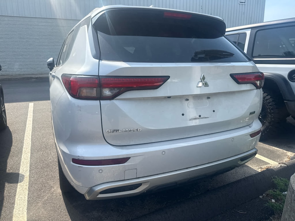 Used 2022 Mitsubishi Outlander SEL Special Edition AWD SUV