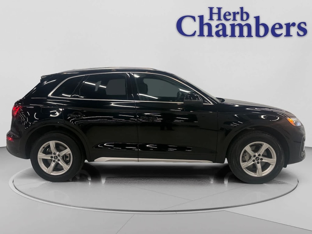 Used 2023 Audi Q5 Premium w/ Convenience Package & Panoramic Sunroof Utility