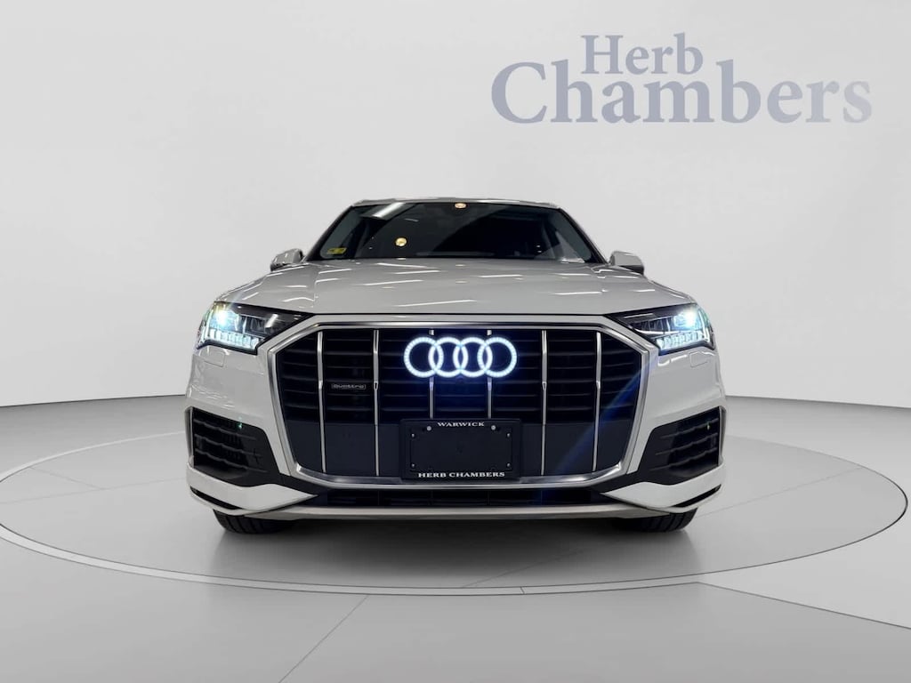 Used 2023 Audi Q7 quattro Premium Utility