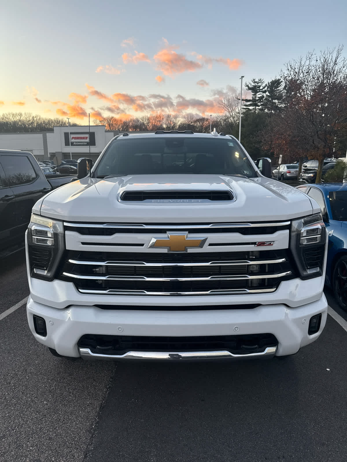 2025 Chevrolet Silverado 2500HD LTZ photo 2