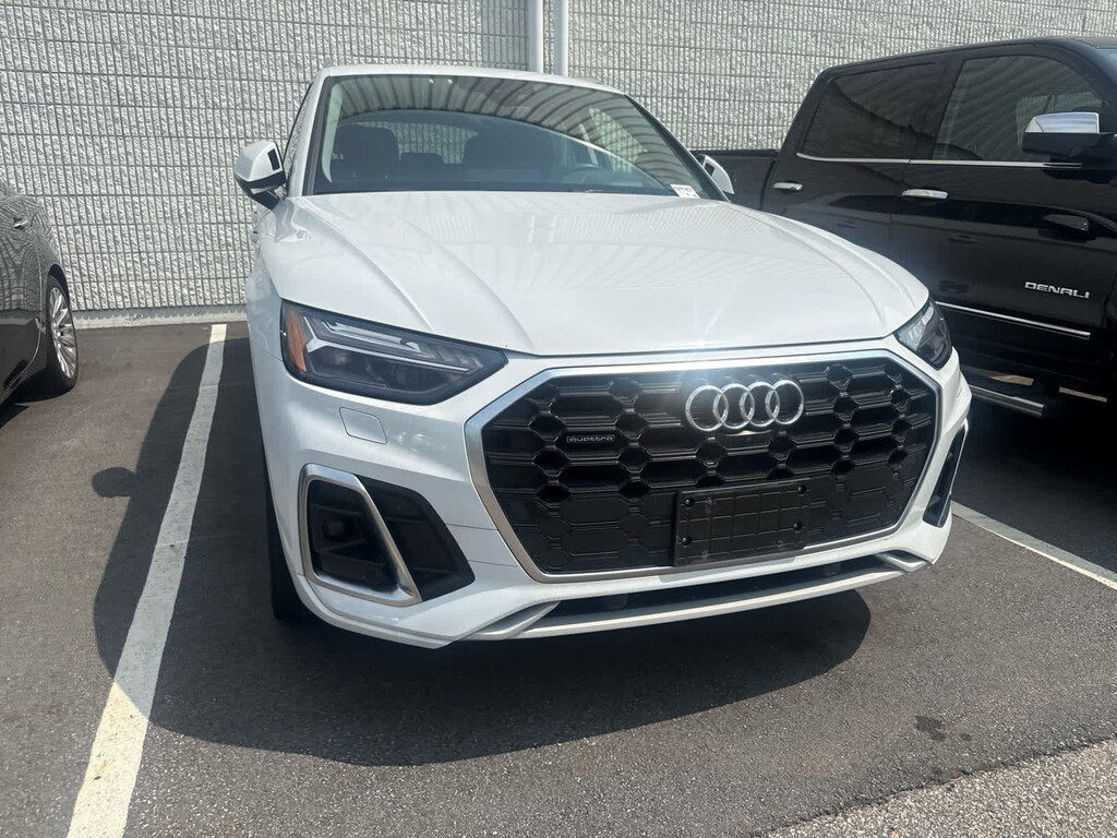Used 2023 Audi Q5 S Line quattro w/ Prestige Package & 20" Wheels Utility