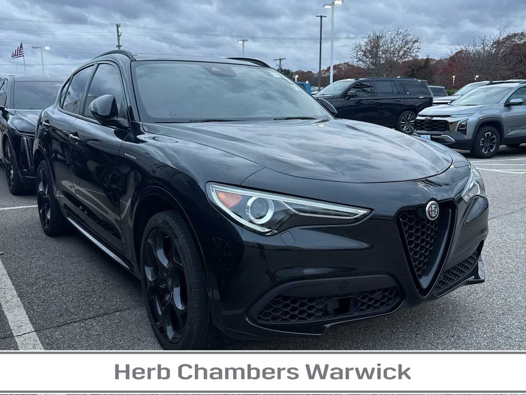Used 2022 Alfa Romeo Stelvio Veloce Utility