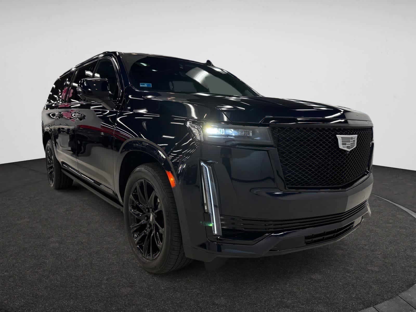 2024 Cadillac Escalade ESV Sport Platinum's photo
