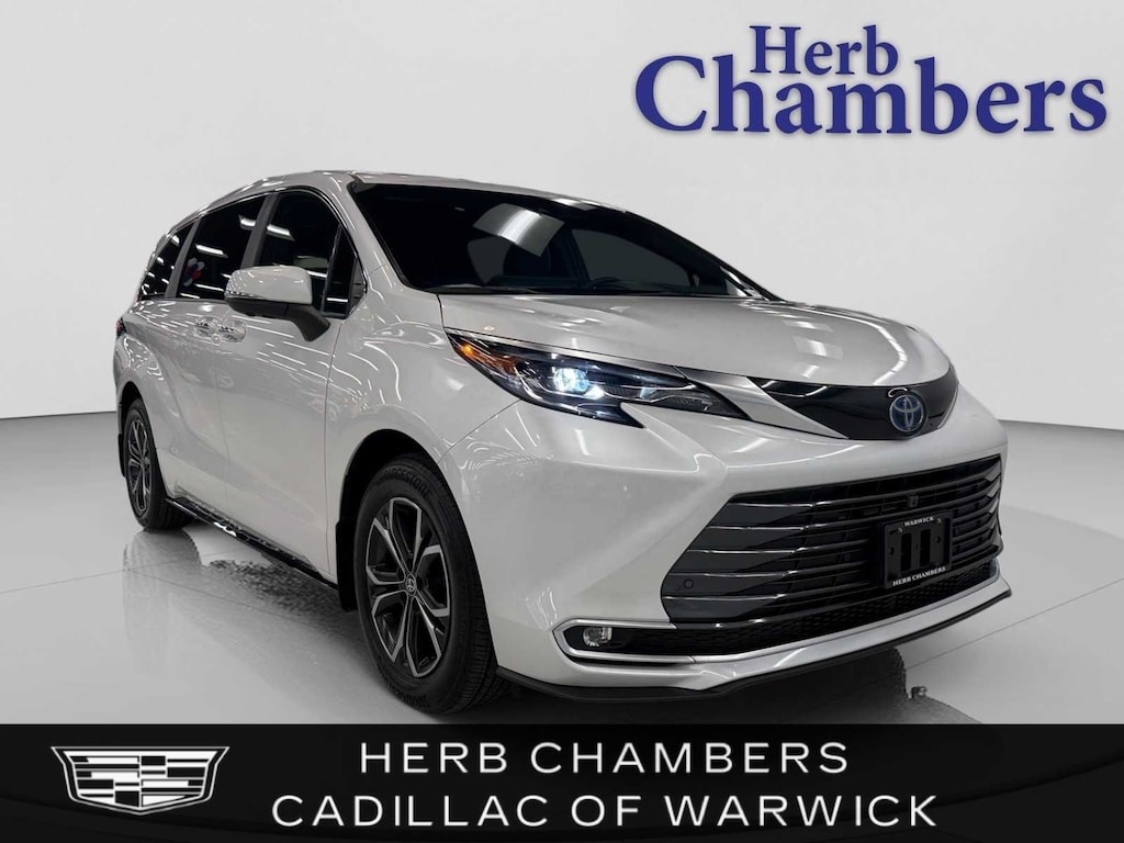 Used 2025 Toyota Sienna Platinum AWD w/ Rear Seat Entertainment System Van