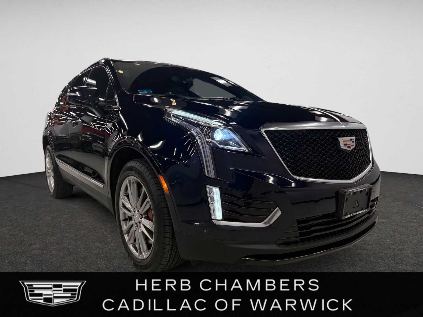 2022 Cadillac XT5 Sport's photo