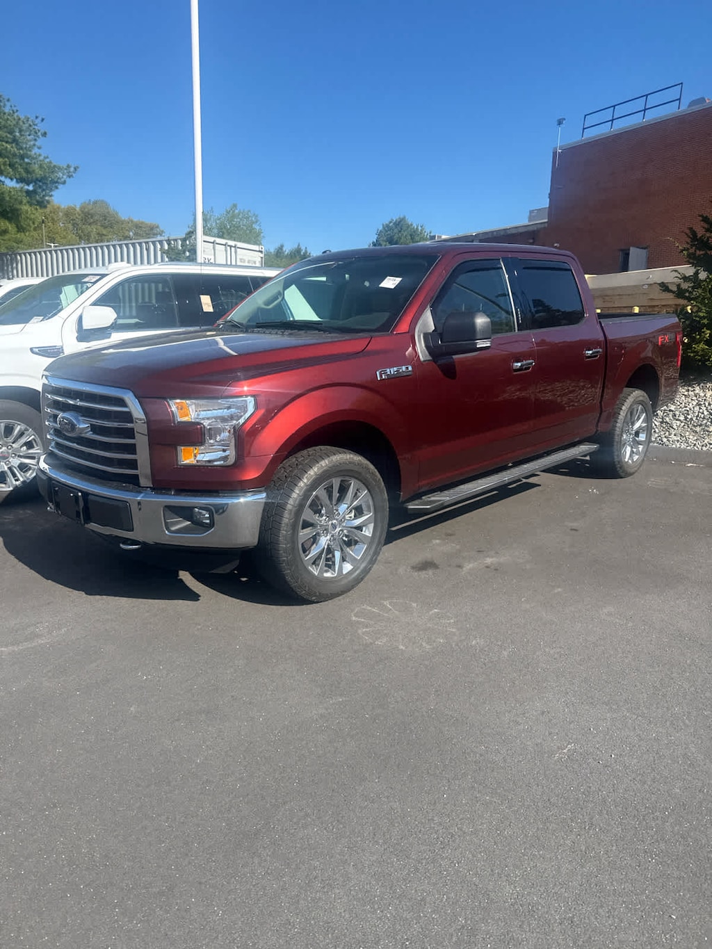 Used 2016 Ford F-150 XLT 4x4 Supercrew V8 w/ 301A Package & Chrome Appearance Package Crew Pickup