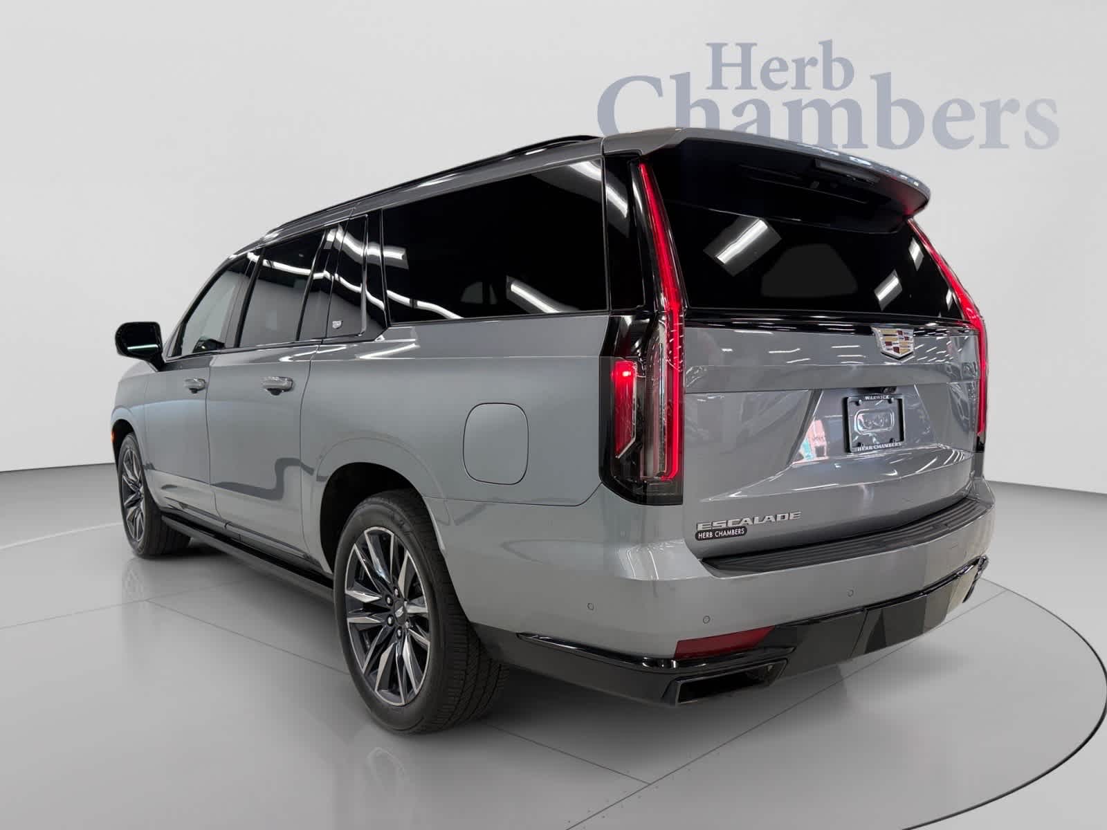 Used 2023 CADILLAC Escalade ESV Sport Platinum 4WD w/ Performance Exhaust & Super Cruise SUV
