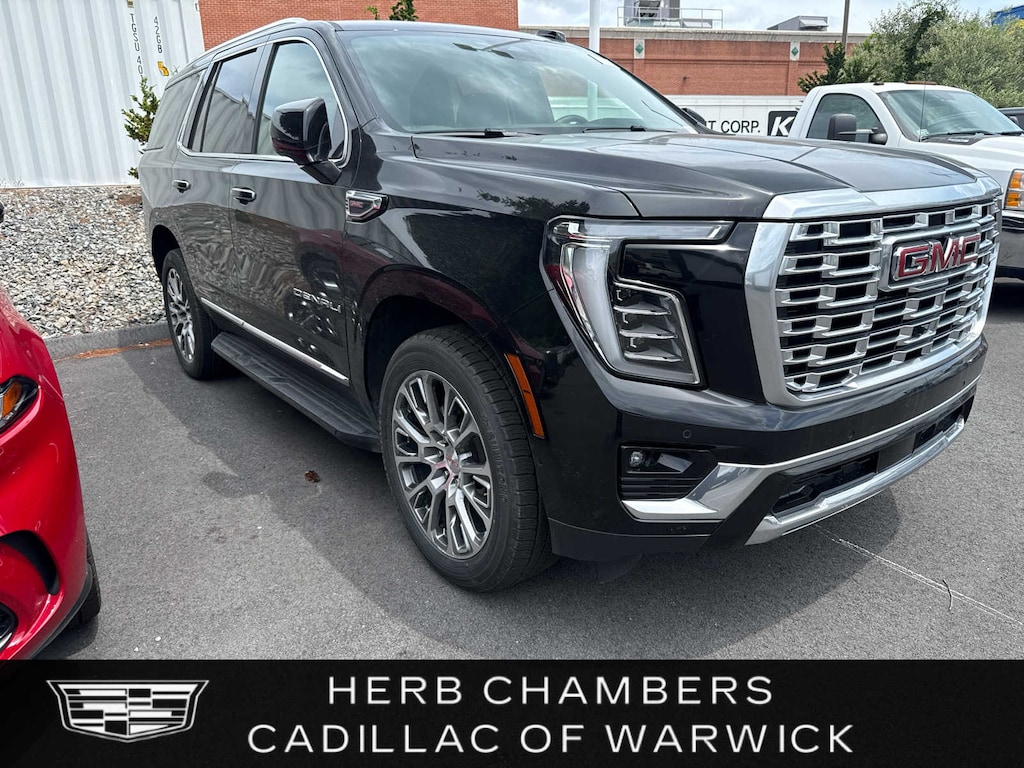 Used 2025 GMC Yukon Denali 4WD w/ 22" Ultra Bright Wheels SUV