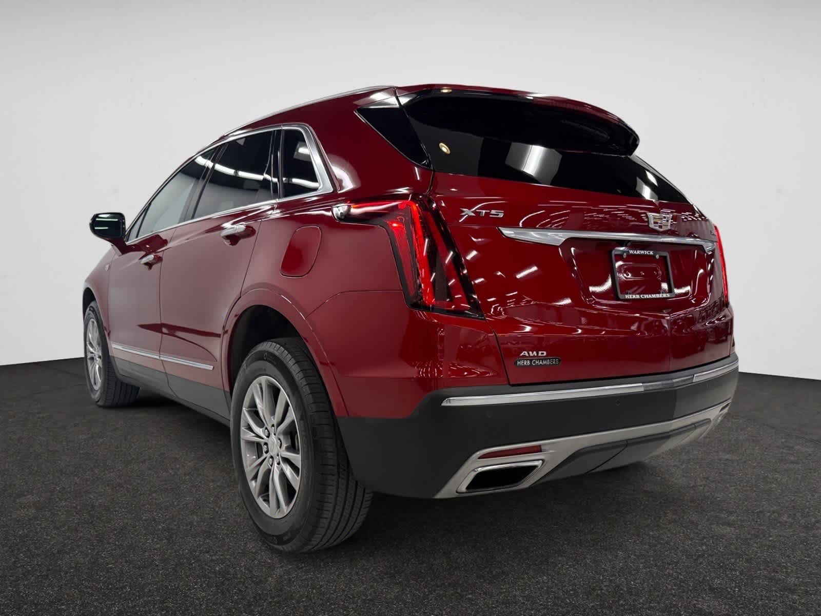 2023 Cadillac XT5 Premium Luxury photo 3