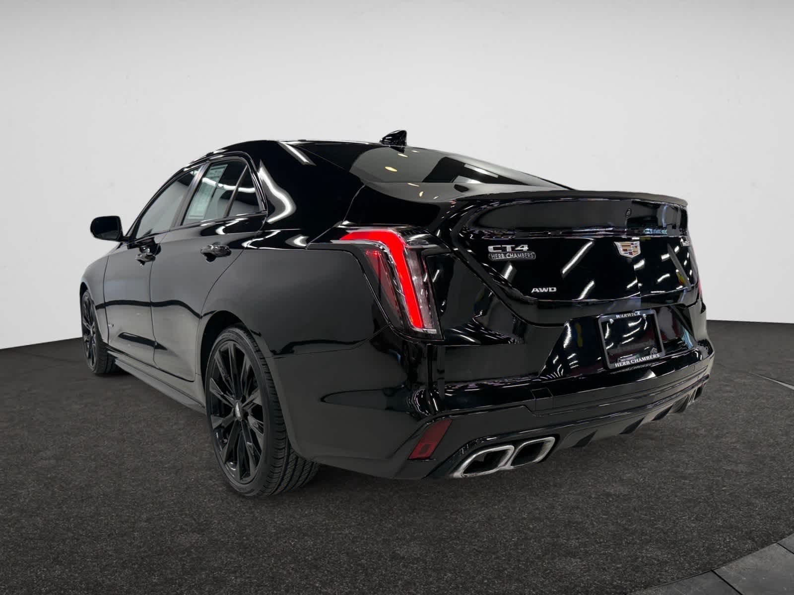 2022 Cadillac CT4 photo 3