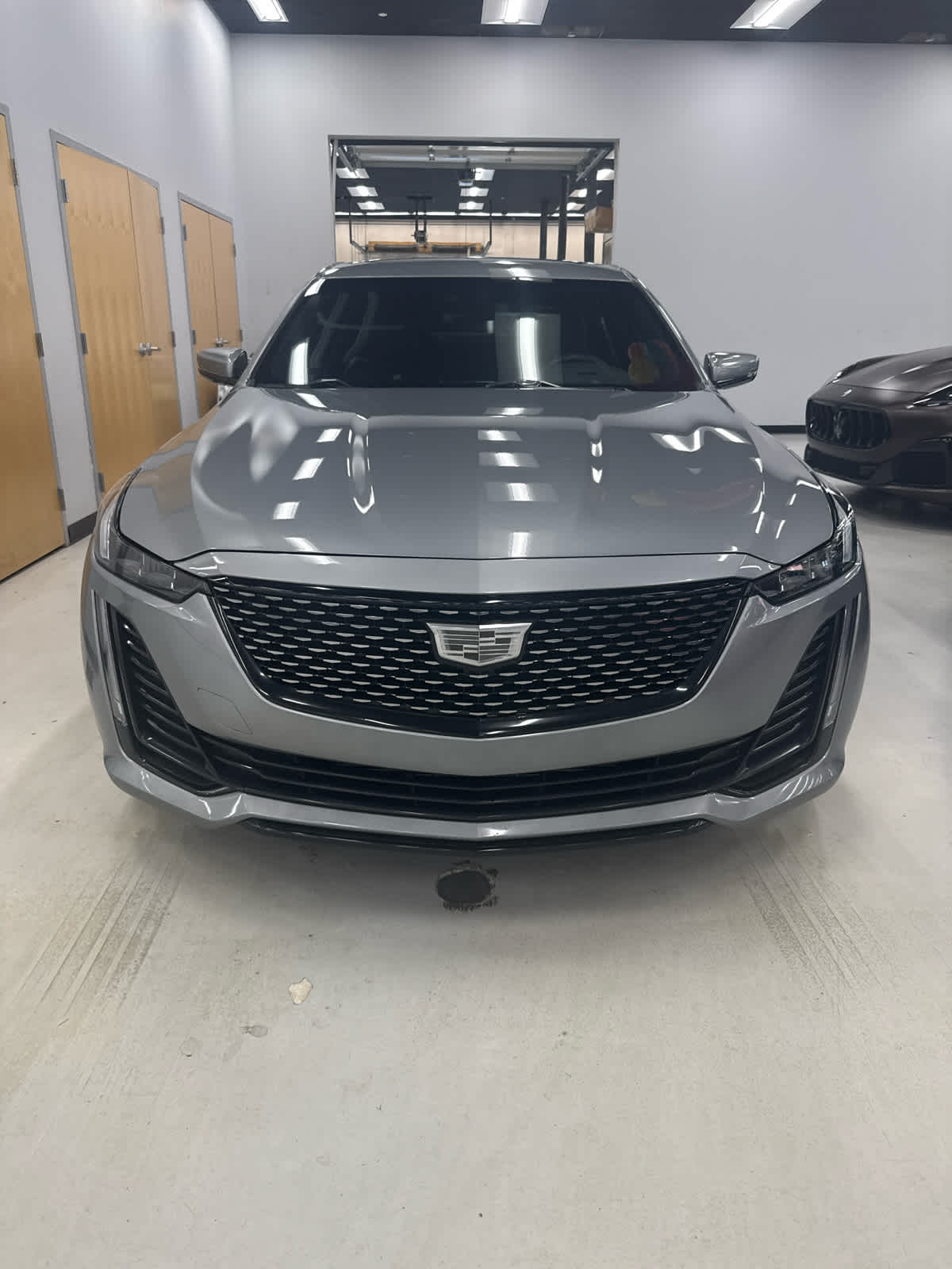 2023 Cadillac CT5 Luxury photo 2