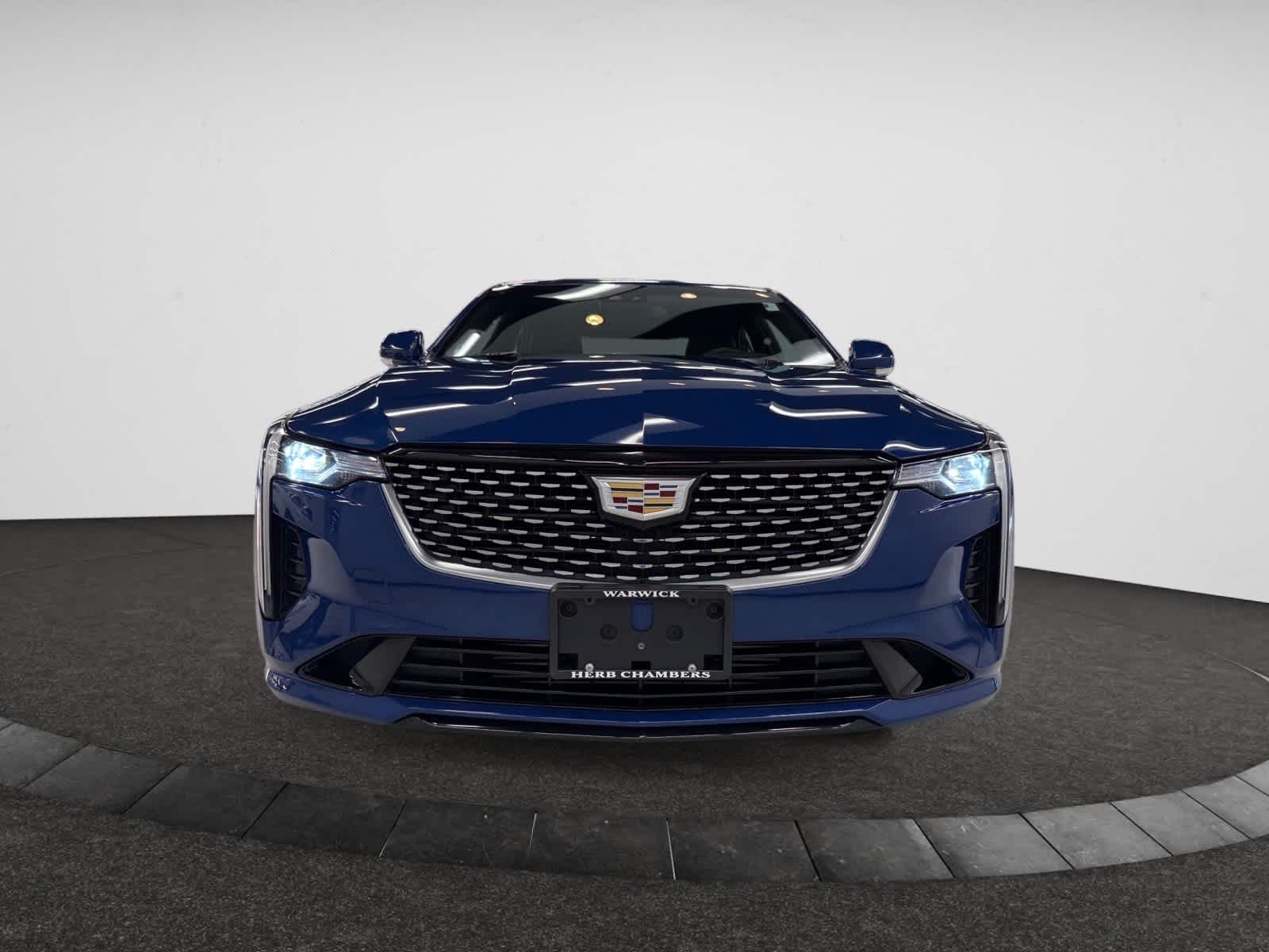 2021 Cadillac CT4 Premium Luxury photo 3