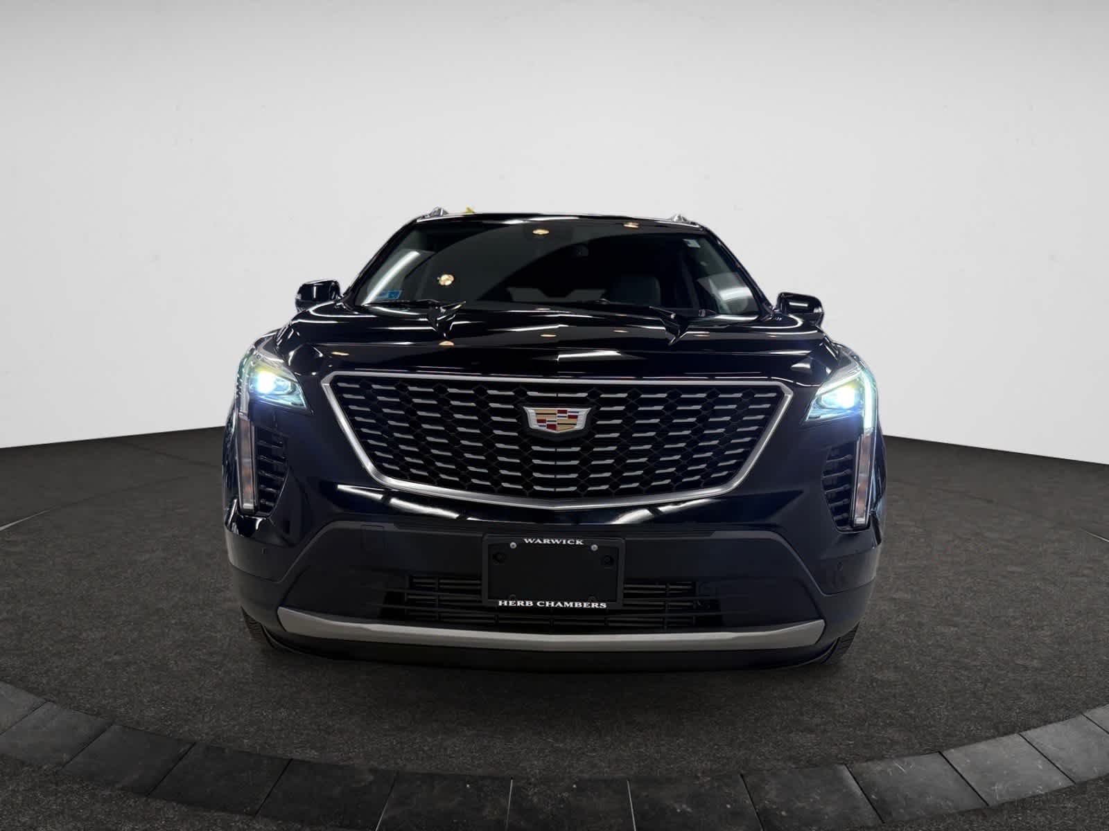 2022 Cadillac XT4 Premium Luxury photo 4